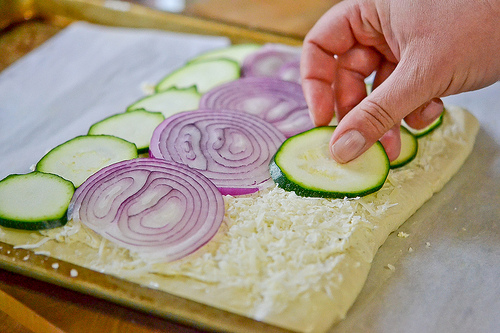 Zucchini & Red Onion Flatbread-8