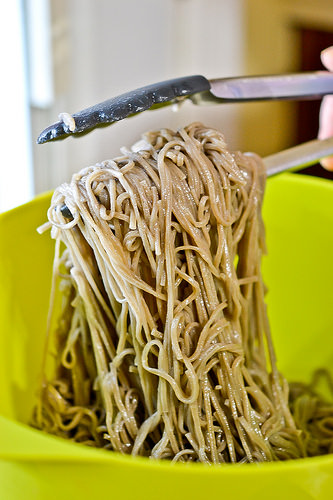 Cucumber & Kimchi Noodle Salad-3