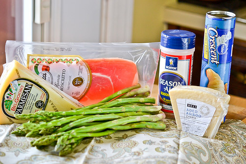 Crescent Roll Asparagus Spirals-1