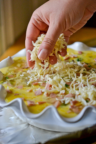 Savory Ham-and-Swiss Breakfast Pie-7