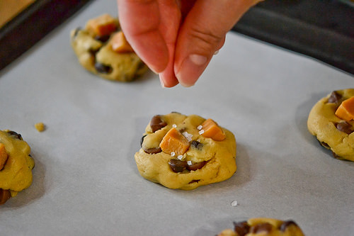 Salted Caramel Chocolate Chip Cookies-5