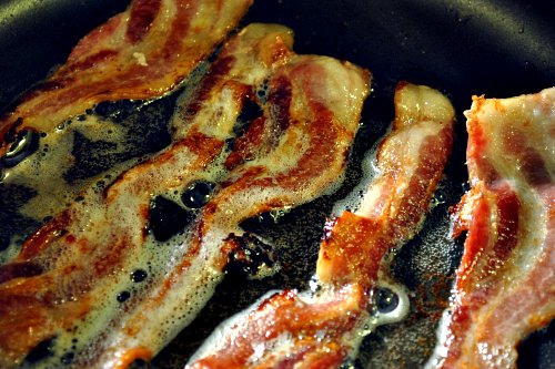 Baked Eggs with Bacon and Spinach