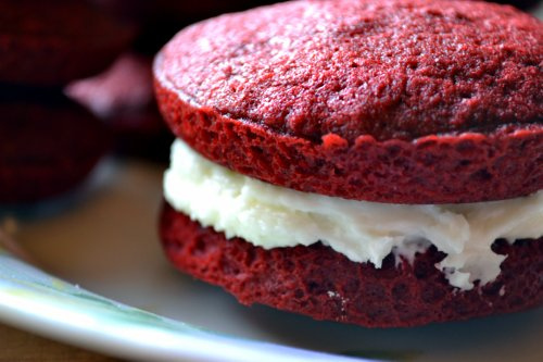 Red Velvet Whoopie Pies