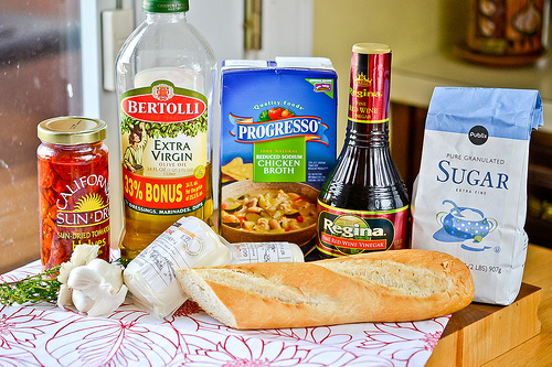 Crostini with Sun-Dried Tomato Jam-1