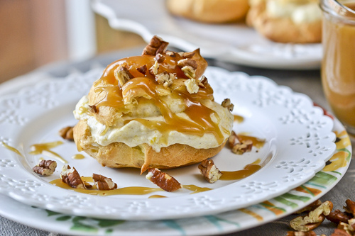 Pumpkin-Filled Cream Puffs