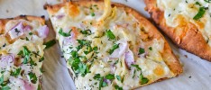 Roasted Garlic, Chicken & Herb Flatbread Pizza