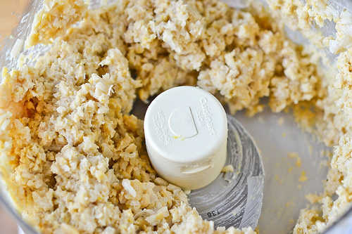 Roasted Garlic Chickpea Burgers-4